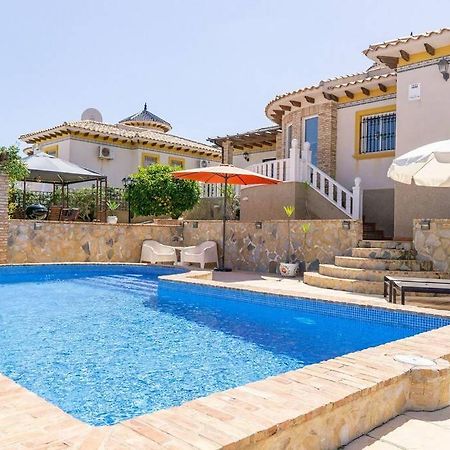 Casa Lilly-Rose, A Beautiful 3 Bedroom Detached Villa A Short Walk To The Villamartin Plaza & Golf Course Dış mekan fotoğraf