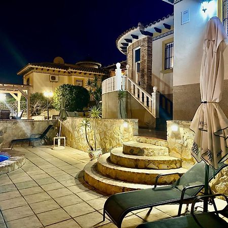 Casa Lilly-Rose, A Beautiful 3 Bedroom Detached Villa A Short Walk To The Villamartin Plaza & Golf Course Dış mekan fotoğraf