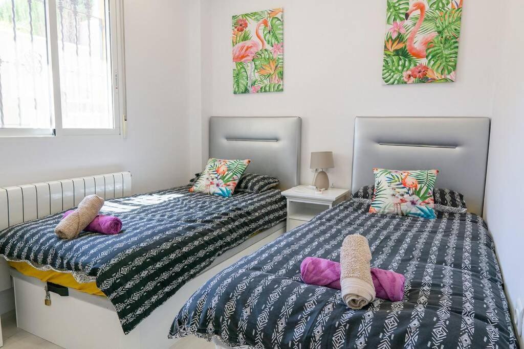 Casa Lilly-Rose, A Beautiful 3 Bedroom Detached Villa A Short Walk To The Villamartin Plaza & Golf Course Dış mekan fotoğraf