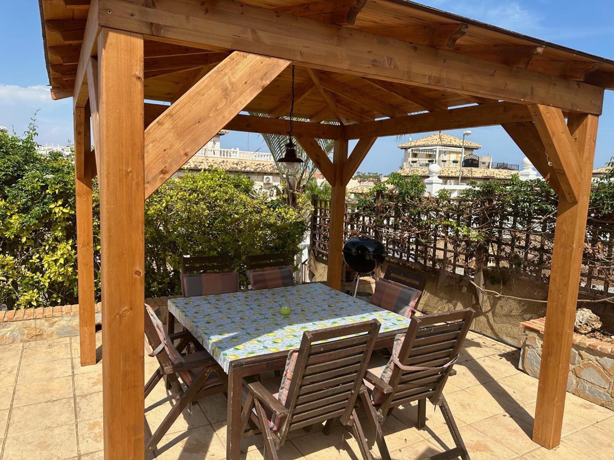 Casa Lilly-Rose, A Beautiful 3 Bedroom Detached Villa A Short Walk To The Villamartin Plaza & Golf Course Dış mekan fotoğraf